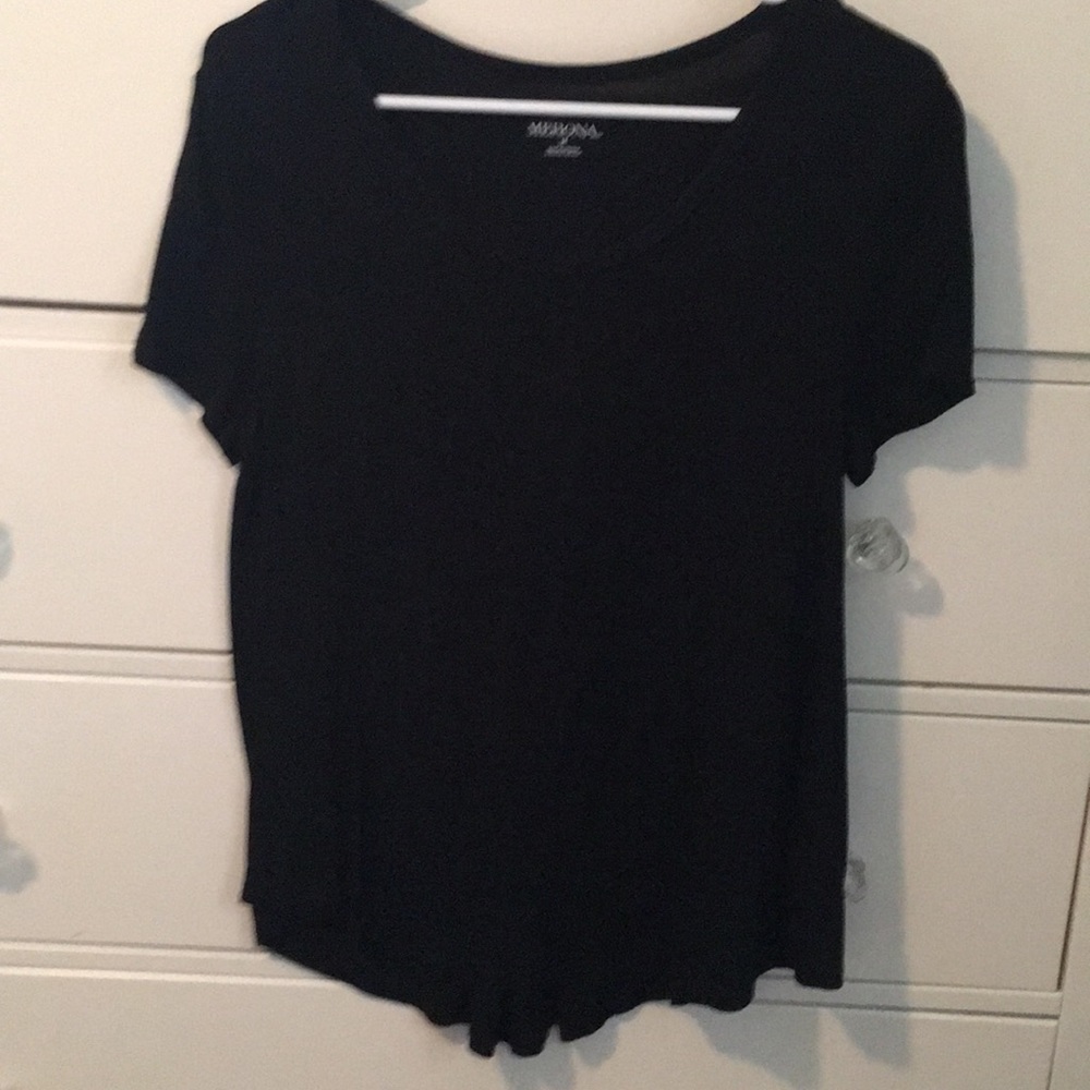 Black scoop next basic tee T-shirt flowy